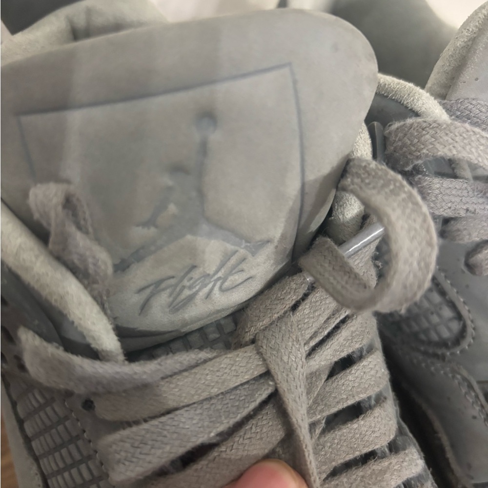 Nike Jordan 4 Retro SE
Paris Olympic Wet Cement Grey Men GS sneakers. - Picture 12 of 13